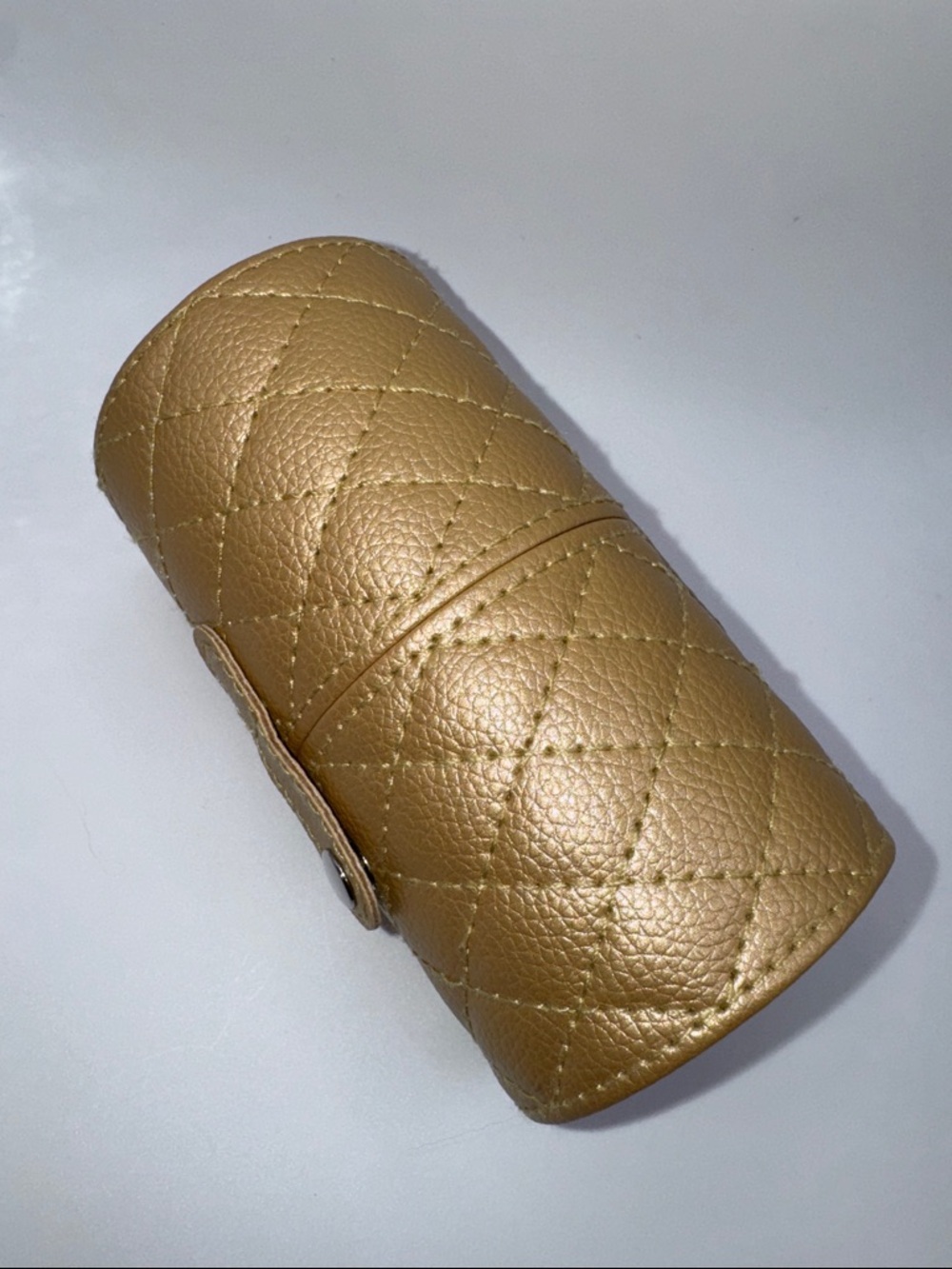Jewelry Barrel Case Gold Snap Closure - Picture 1 of 3